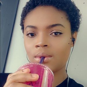 Meet your Posher, Deb